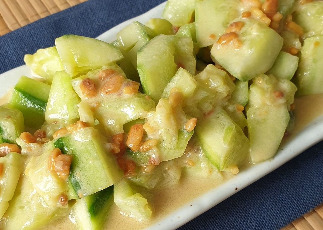 crushed cucumber salad with peanut butter